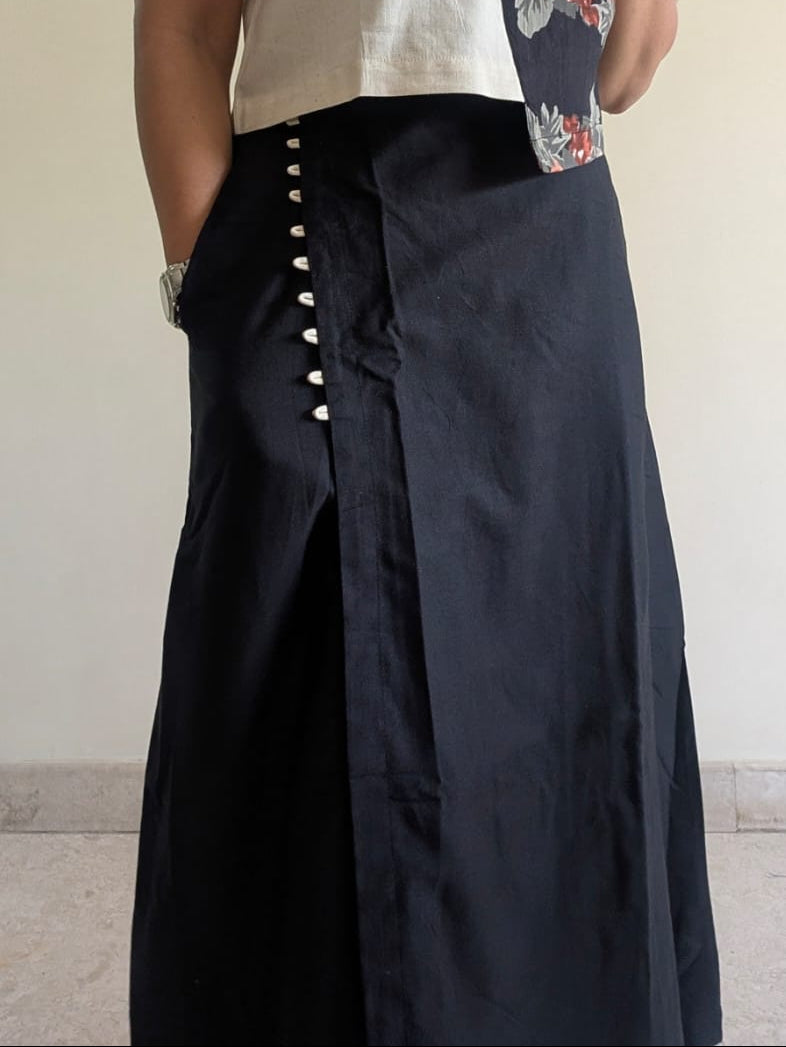 Loopy Loop Skirt in Black